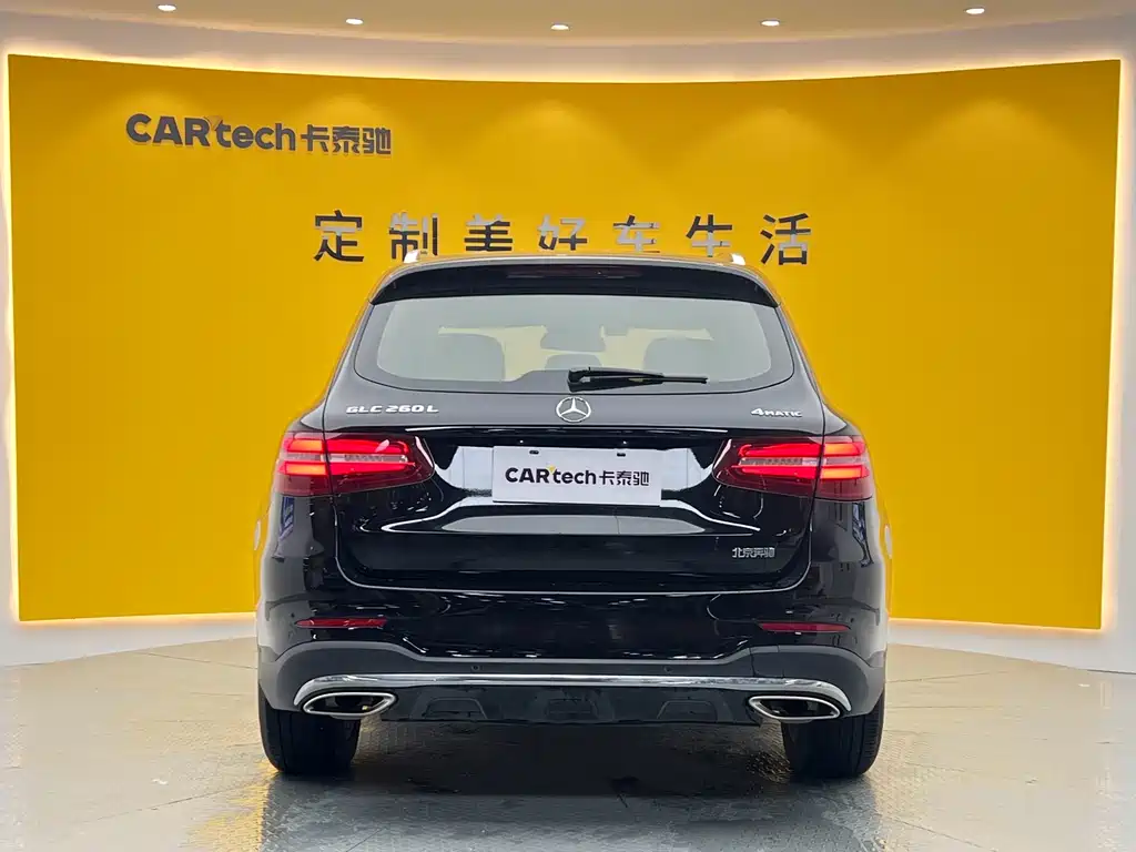 Mercedes-Benz GLC 260 4MATIC Luxury (2019)