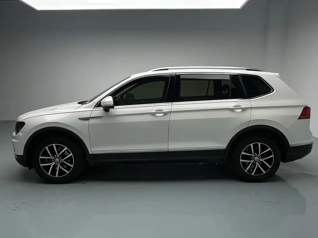 Tiguan L 2018 Facelift 330TSI Automatic FWD Luxury Edition