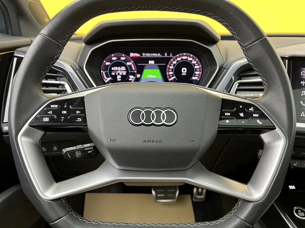 Audi Q4 e-tron 2024 50 e-tron quattro Creation Edition Black Optic Package