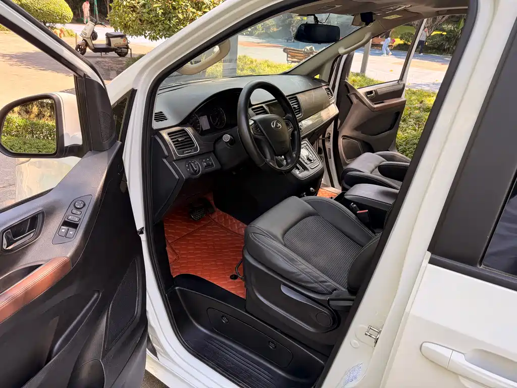 Maxus G10 2019 PLUS 2.0T Automatic Elite Edition China VI