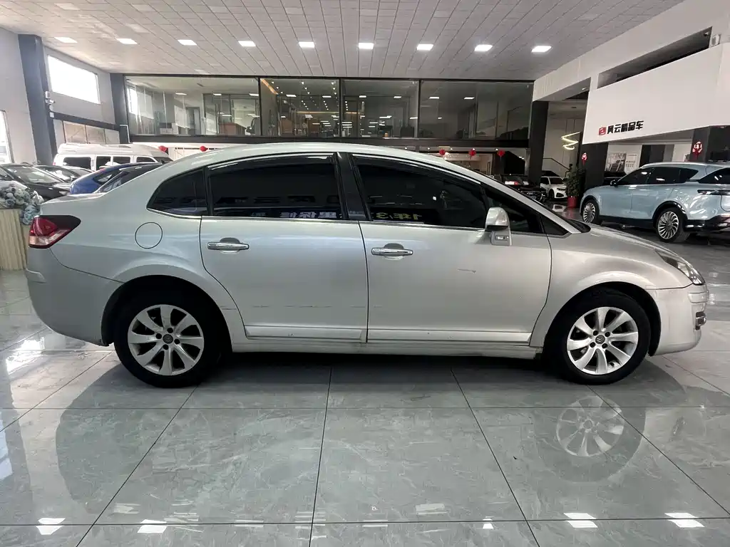 Citroën C-Quatre 2011 Sedan 1.6L Automatic Comfort