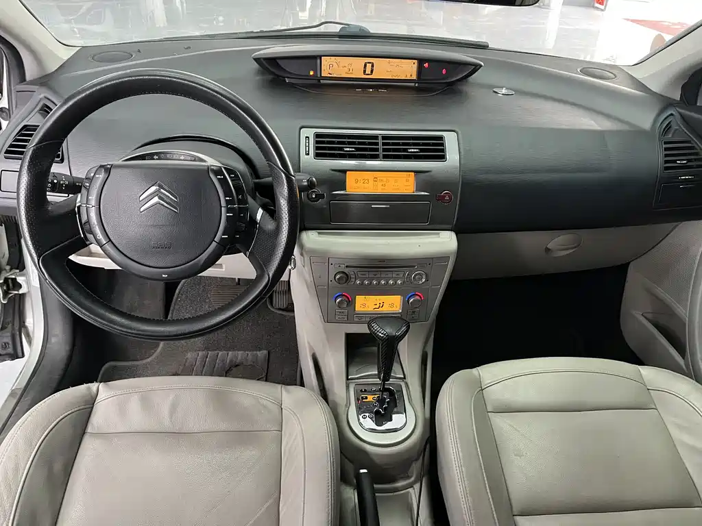 Citroën C-Quatre 2011 Sedan 1.6L Automatic Comfort