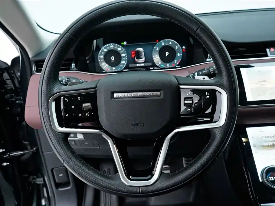 Range Rover Evoque L 2023 249PS Luxury Edition