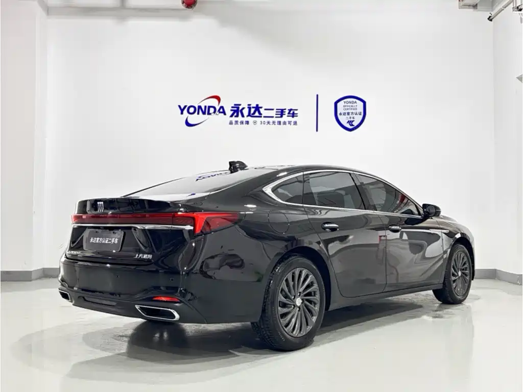 Buick LaCrosse 2025 28T Platinum Edition