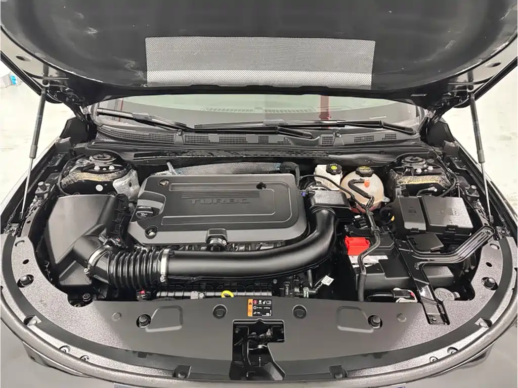 Buick LaCrosse 2025 28T Platinum Edition
