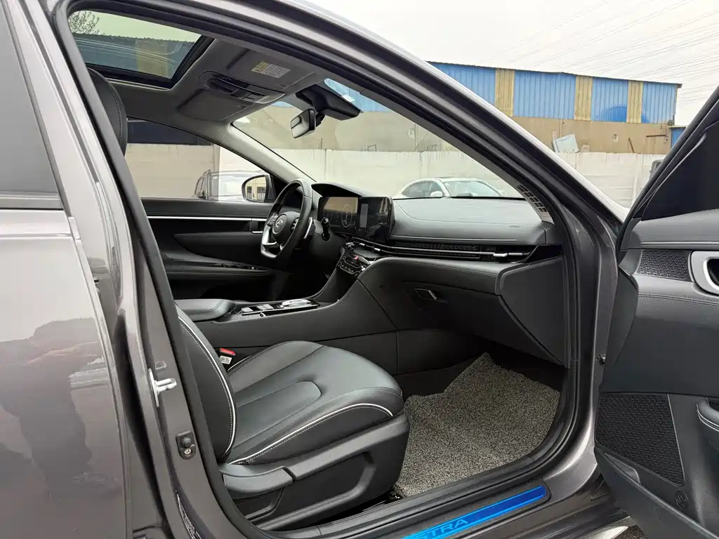 Hyundai Mistra 2021 270TGDi DCT TOP Flagship Edition