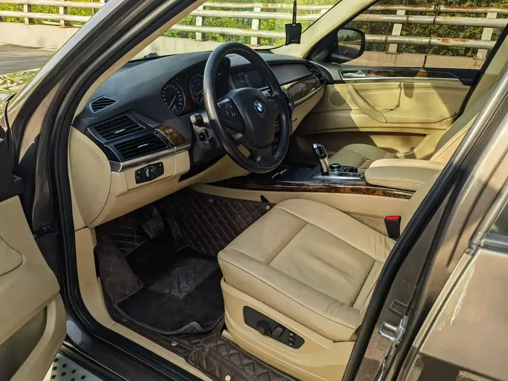 BMW X5 (Import) 2011 xDrive35i Leading Edition