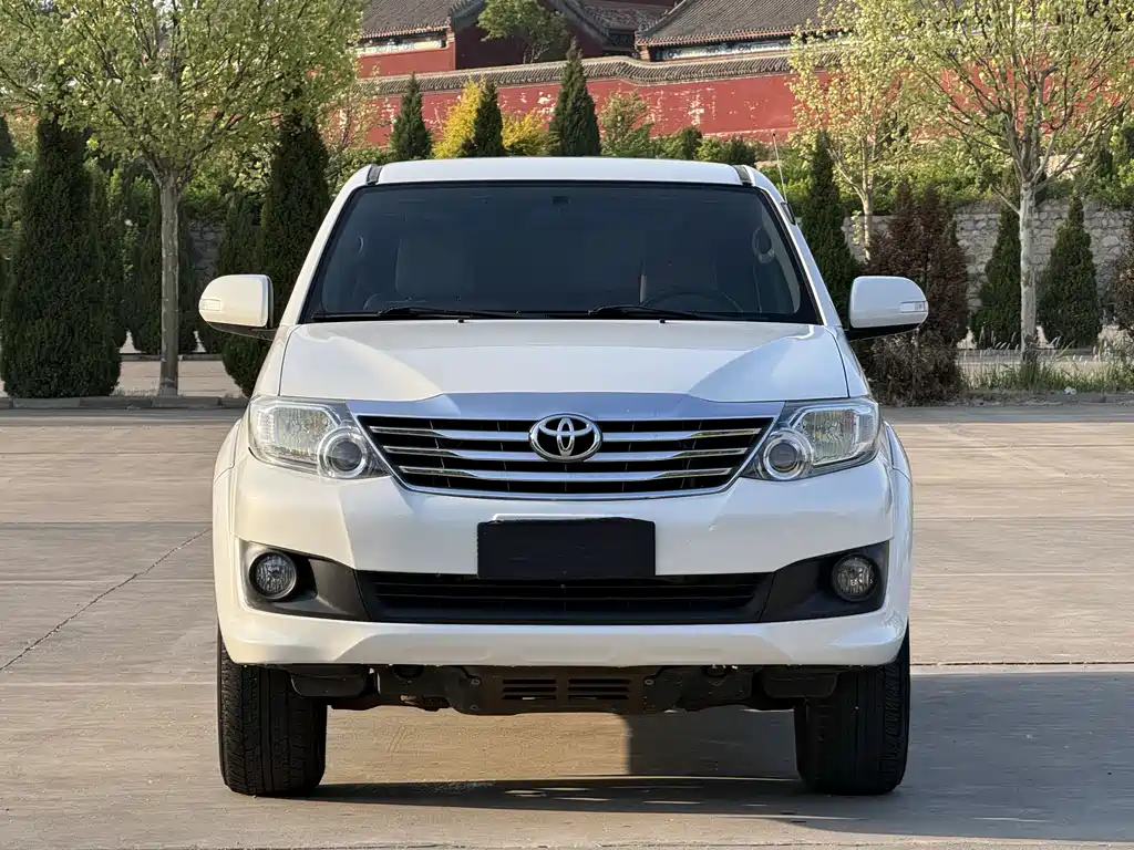 Toyota Fortuner 2016 2.7L Middle East Edition