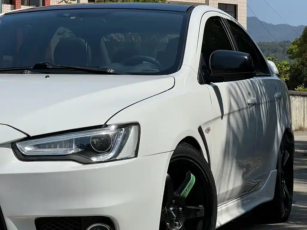 Mitsubishi Lancer EX 2013 Fashion Edition 1.8L Manual Wise Type