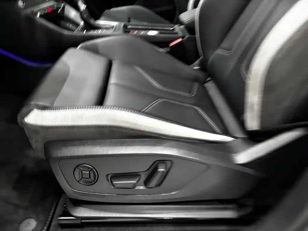 Audi Q3 2024 40 TFSI Fashion Dynamic Edition