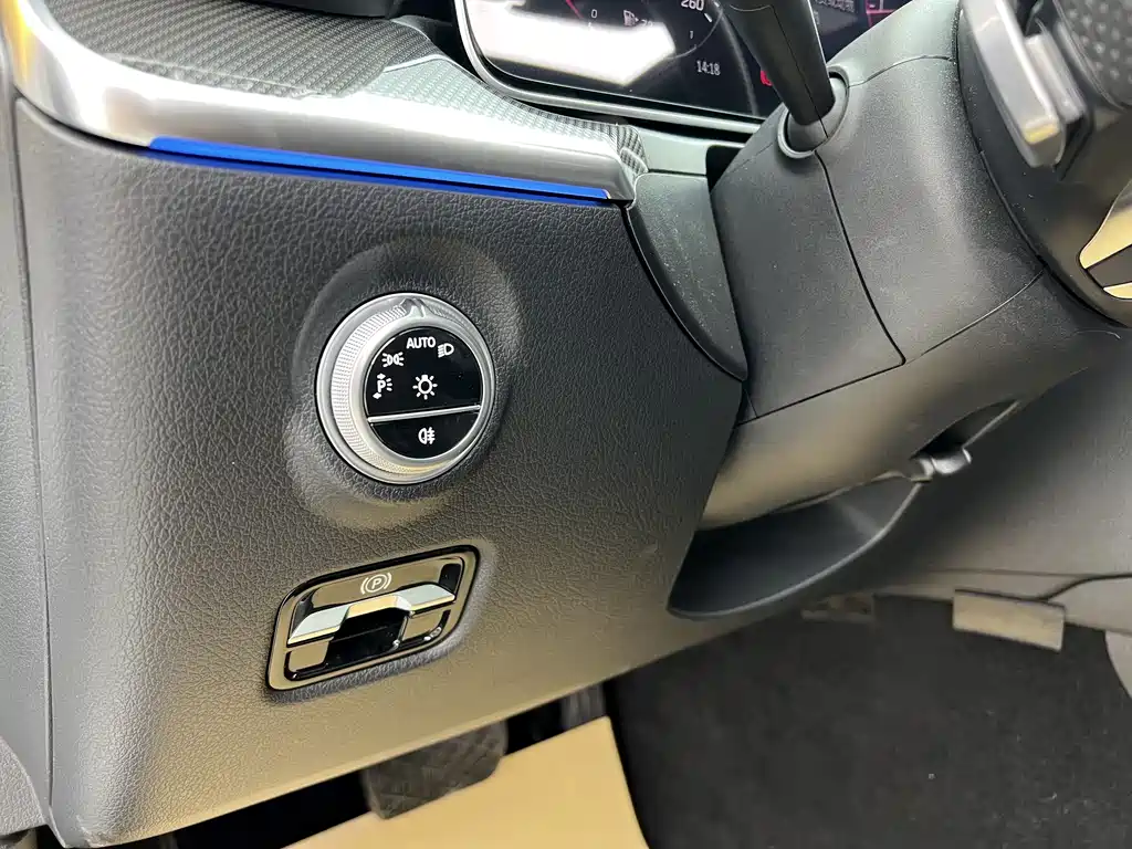 Mercedes-Benz C-Class 2025 Facelift C 260 L Sport