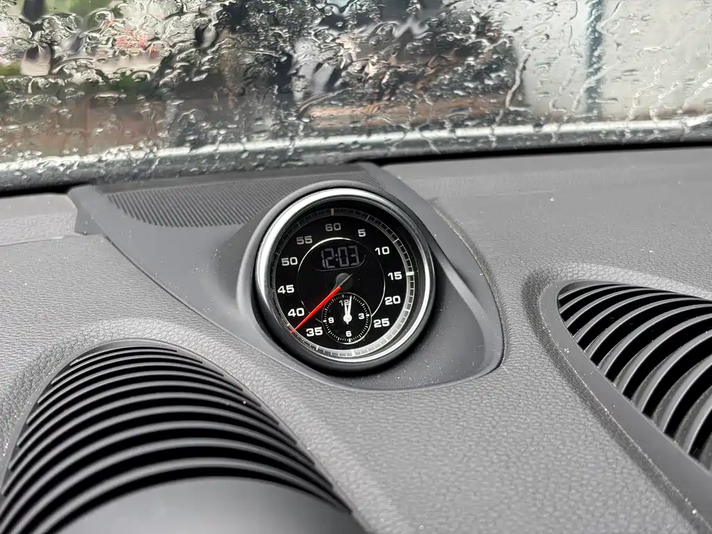 Porsche 718 Boxster T 2.0T