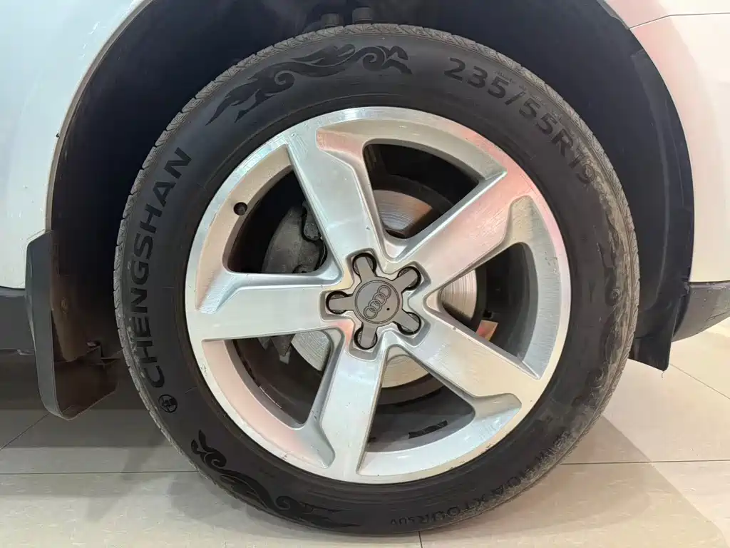 Audi Q5 2017 40 TFSI Progressive