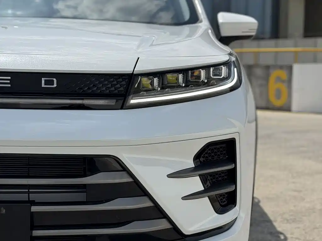 Exeed Lufeng 2023 1.5T CVT Yufeng Edition