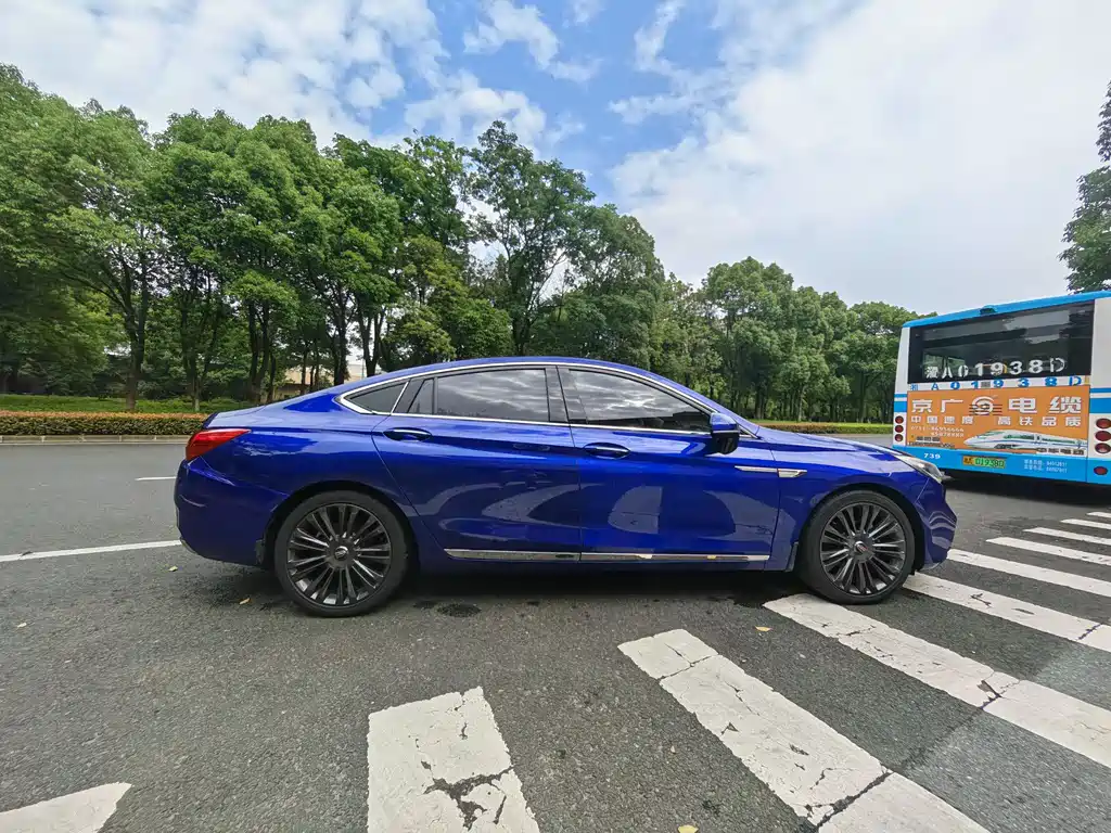 Hongqi H5 2019 30TD Lingdong Edition