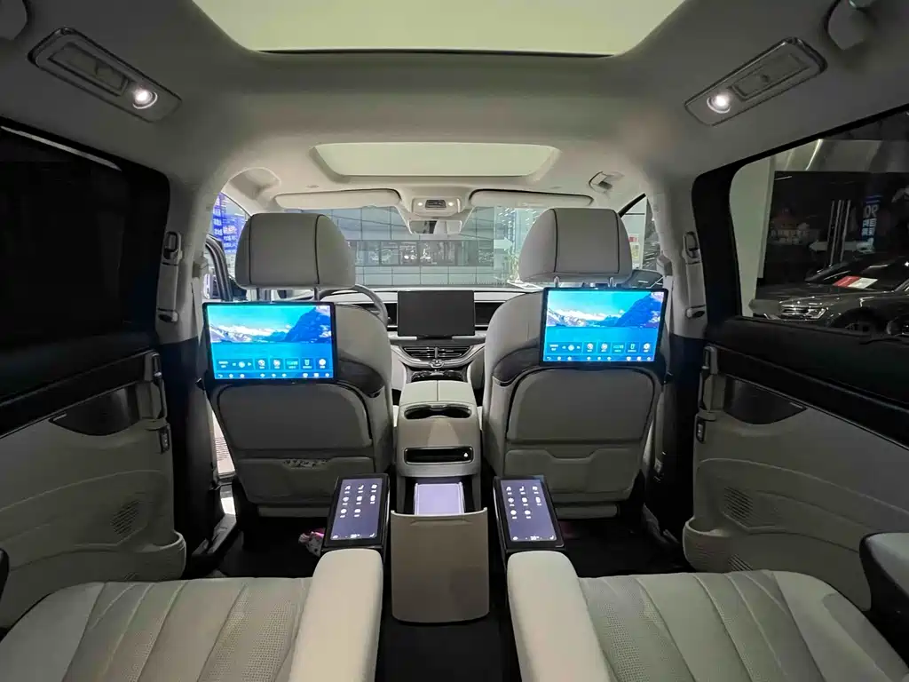 Denza D9 2024 DM-i 1050 Premium Edition