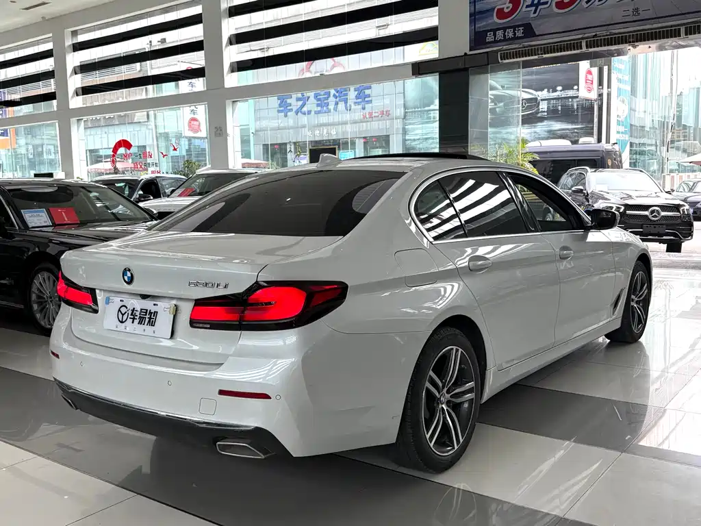BMW 5 Series 2022 Facelift 530Li Leading Edition Luxury Package