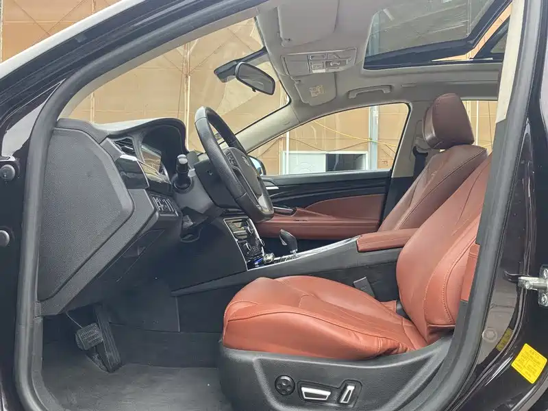 Geely Borui 2015 Limousine Limited Edition 1.8T Collector's Edition