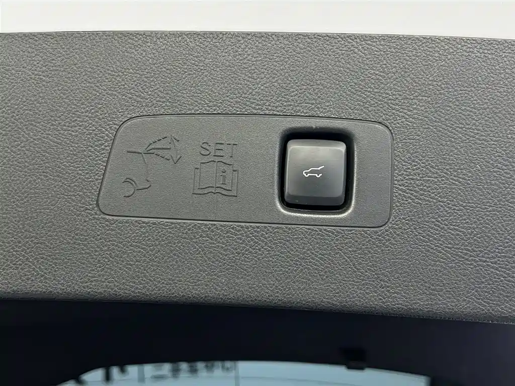 Lincoln Corsair 2022 2.0T FWD Elegant Edition