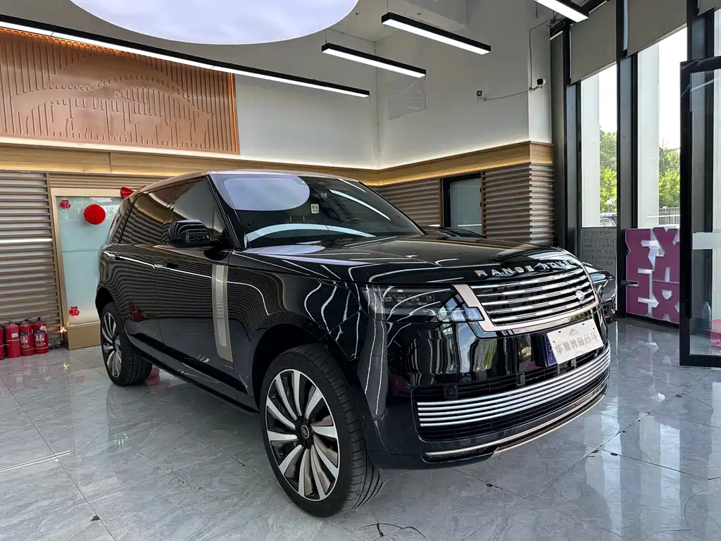 Range Rover 2025 3.0 L6 400PS Autobiography LWB