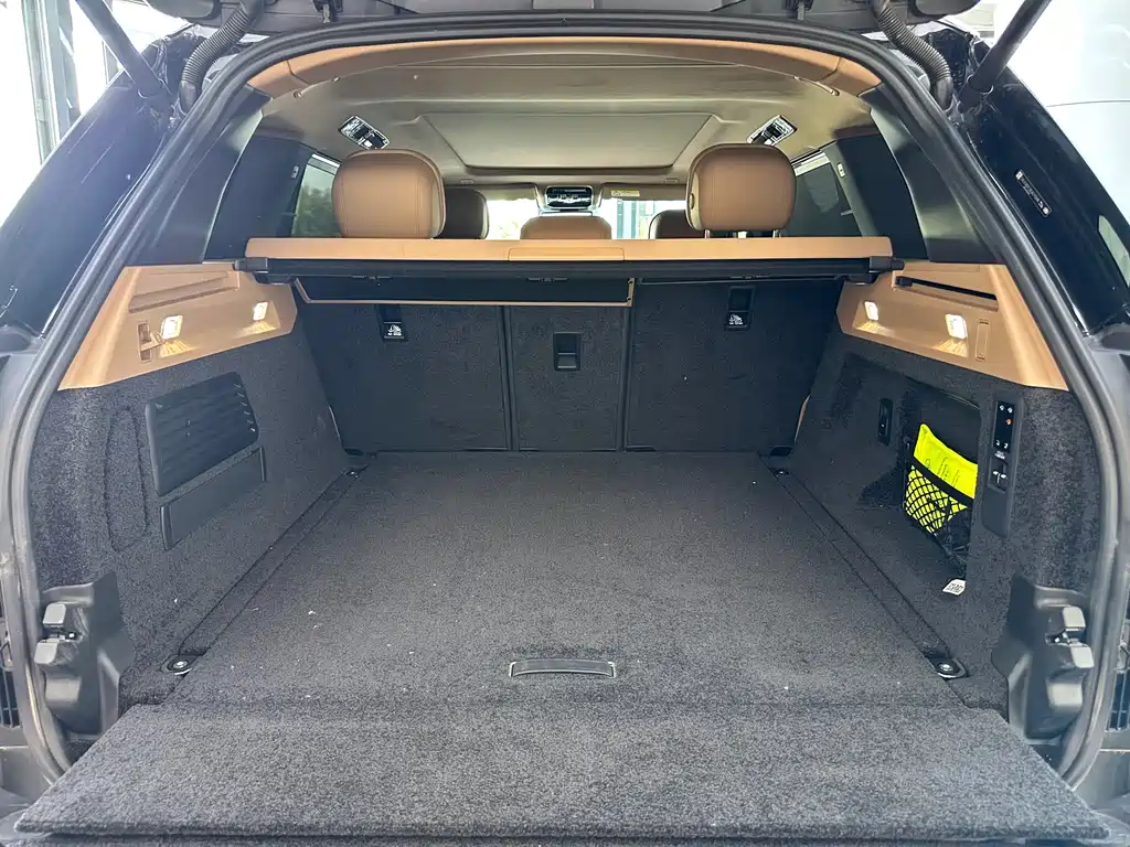 Range Rover 2025 3.0 L6 400PS Autobiography LWB