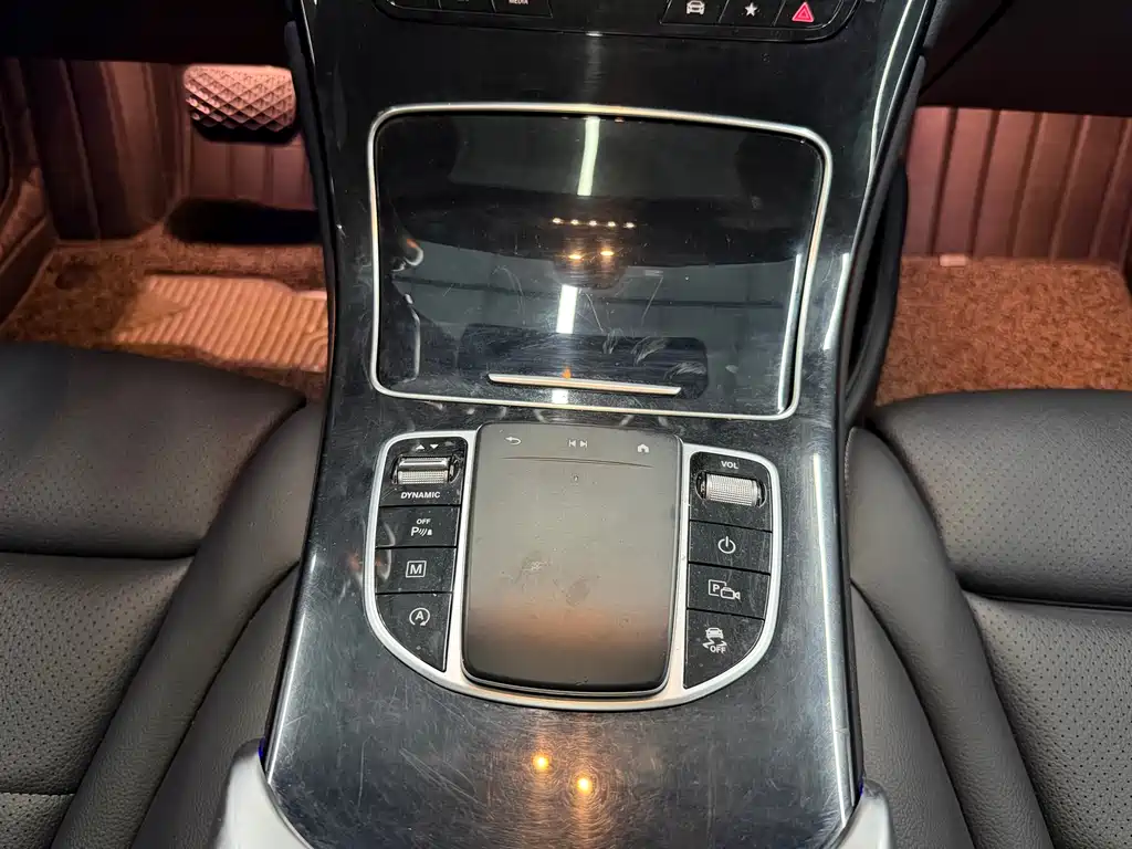 Mercedes GLC Coupe 2022款 Restyled GLC 260 4MATIC Coupe SUV