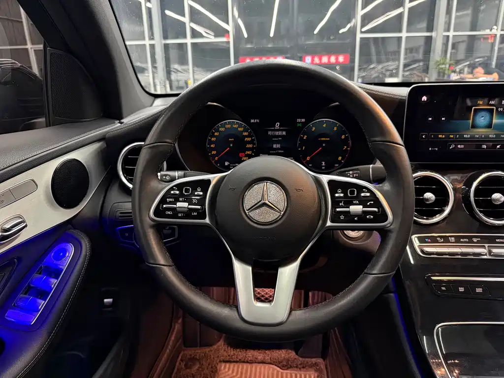 Mercedes GLC Coupe 2022款 Restyled GLC 260 4MATIC Coupe SUV