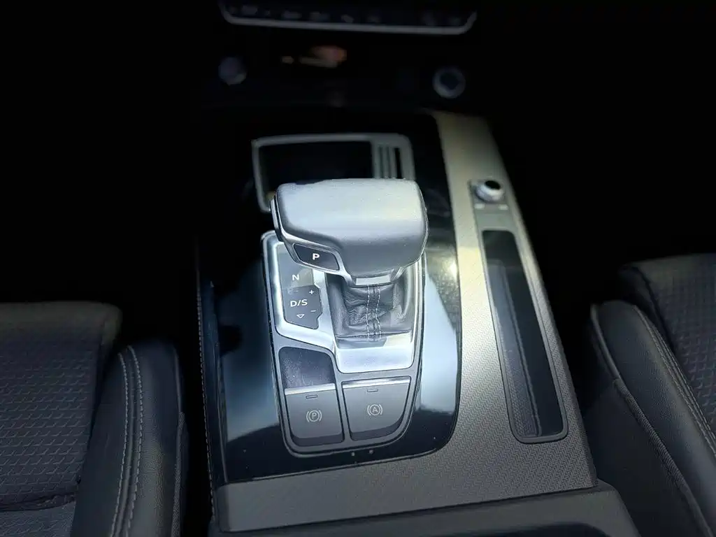 Audi Q5L Sportback 2022 40 TFSI Luxury