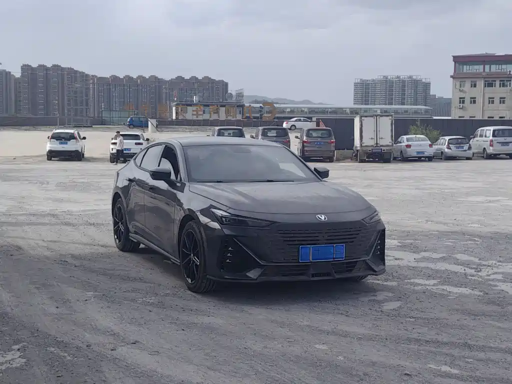 Changan UNI-V