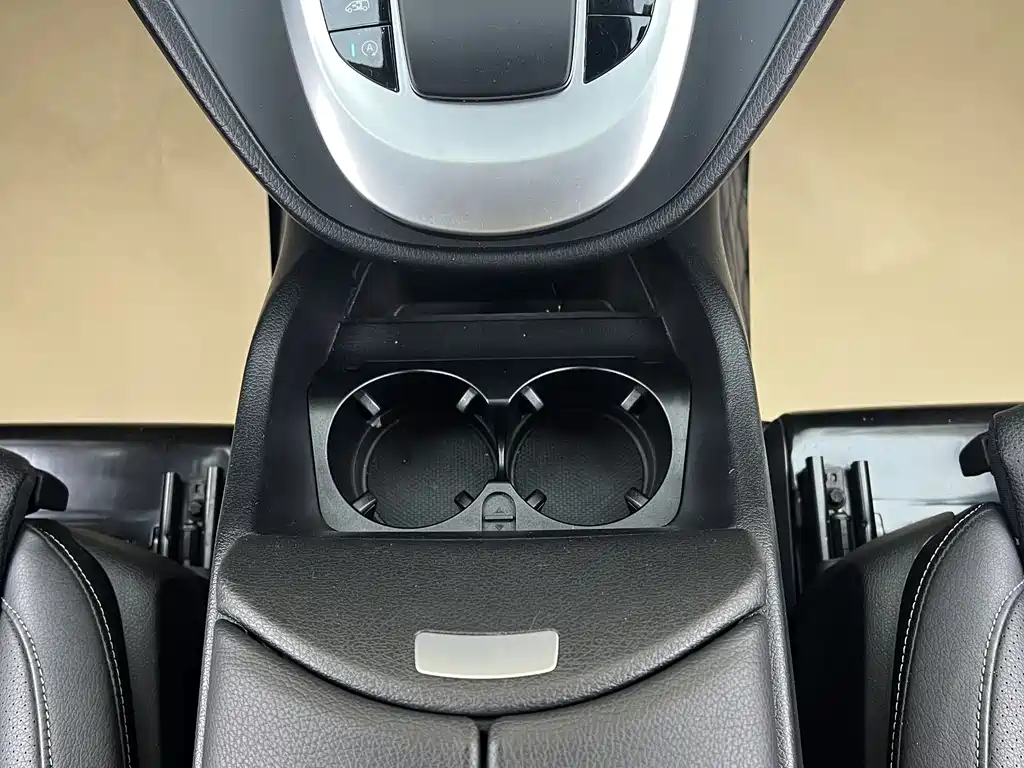 Mercedes-Benz V-Class 2022 V 260 Luxury Edition