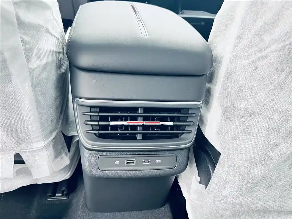 Hongqi HS3 PHEV 2024 115km Jinwei Edition