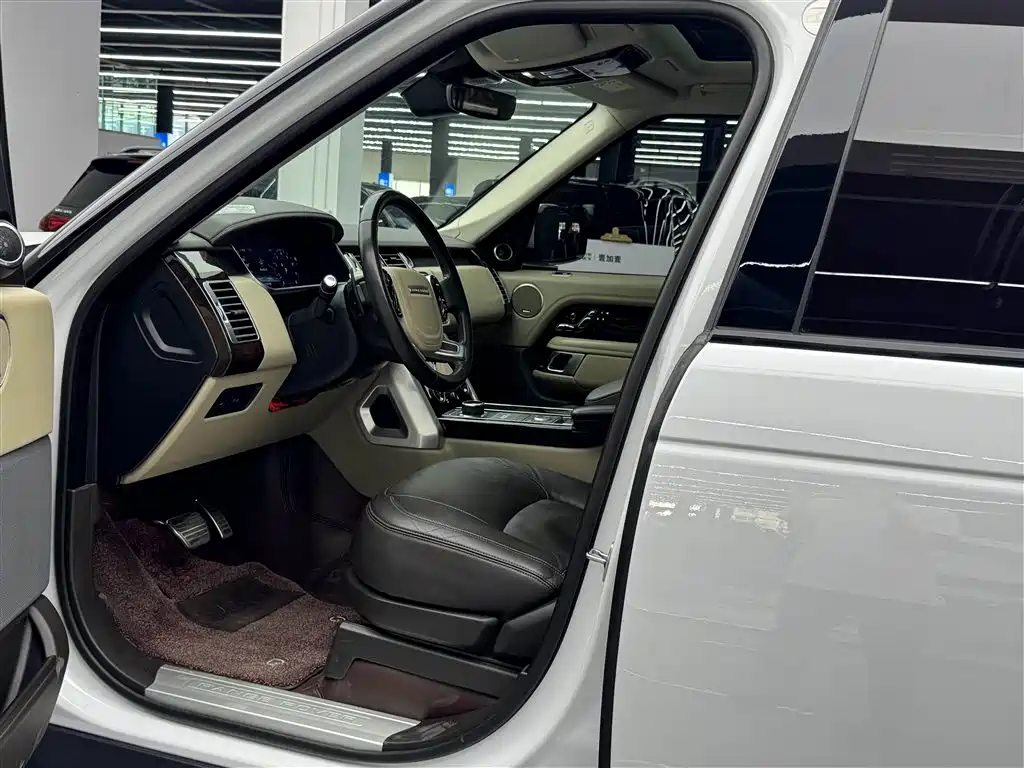 Range Rover 2021 3.0 L6 Heritage Edition