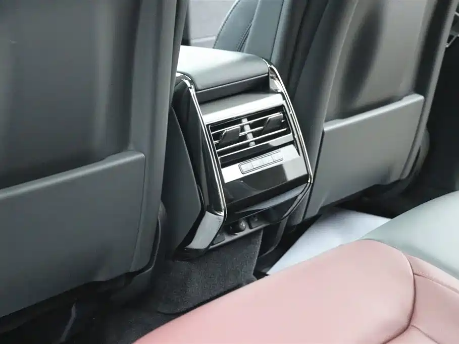 Range Rover Sport 2024 400PS Dynamic SE