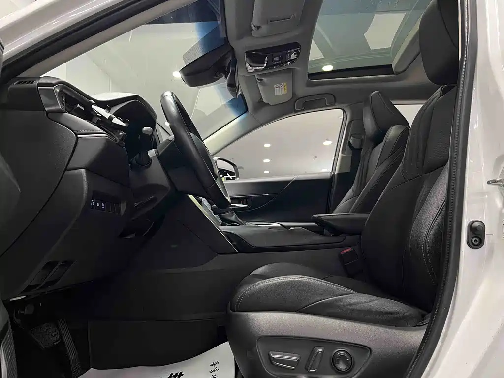 Toyota Harrier 2022 2.0L CVT 2WD Luxury Edition