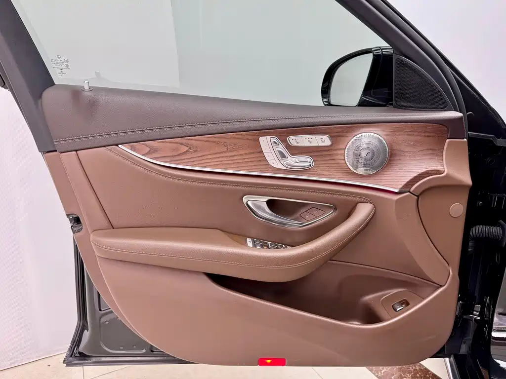 Mercedes-Benz E-Class 2022 Facelift E 300 L Luxury