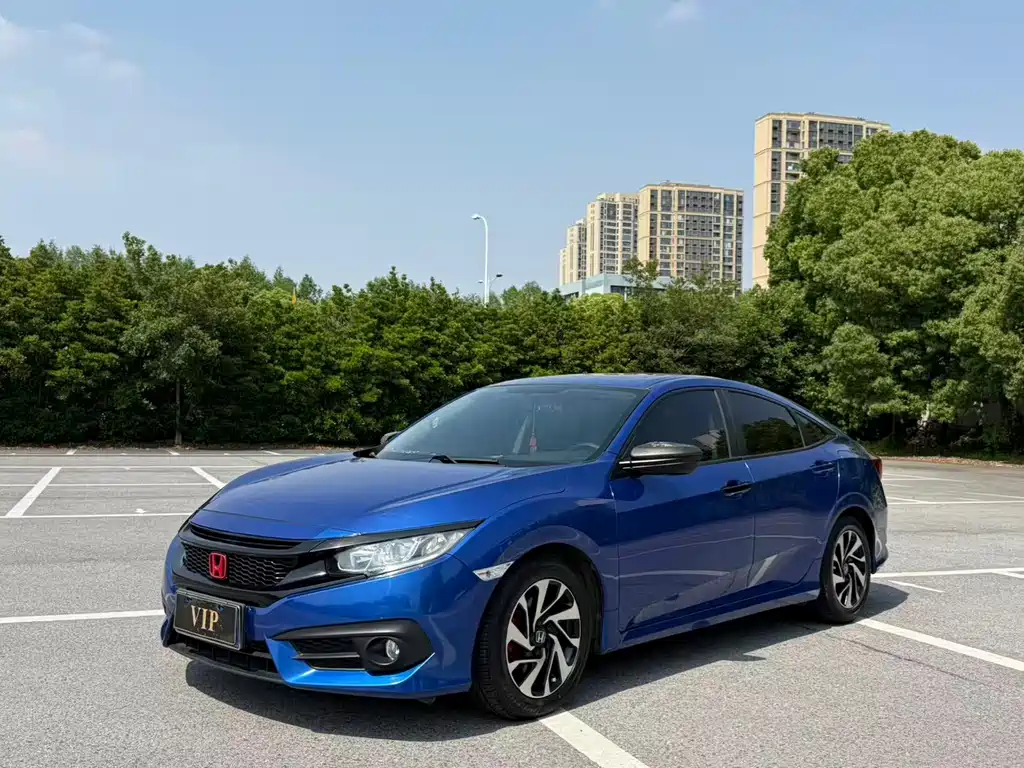 Honda Civic 2016 220TURBO CVT Luxury Edition