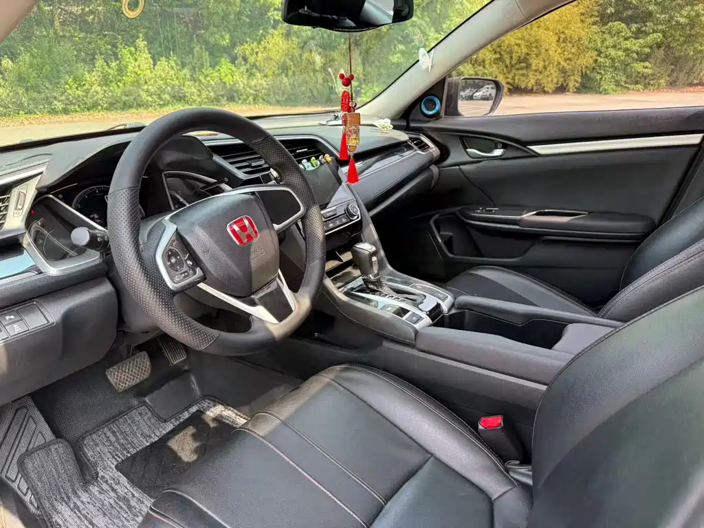 Honda Civic 2016 220TURBO CVT Luxury Edition