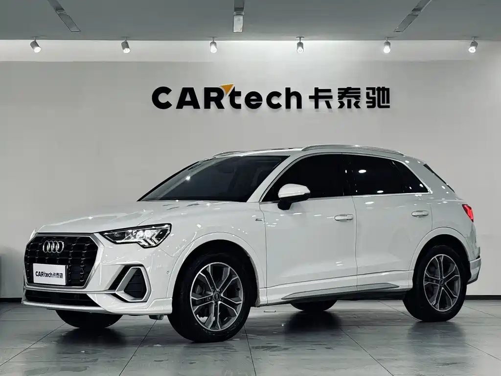 Audi Q3 2021 40 TFSI Fashion Dynamic Edition