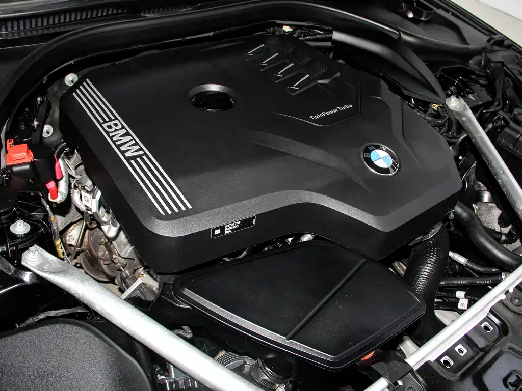 BMW 5 Series 2022 Facelift II 525Li M Sport Package
