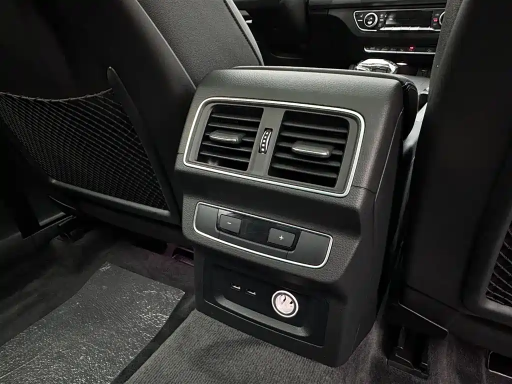 Audi Q5L 2022 40 TFSI Luxury Dynamic Edition