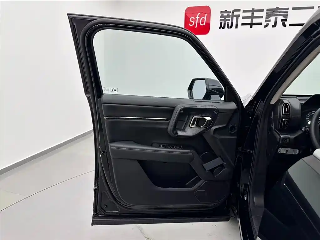 Haval Big Dog PLUS 2023 DHT-PHEV 105km Chao Dian Edition Plus