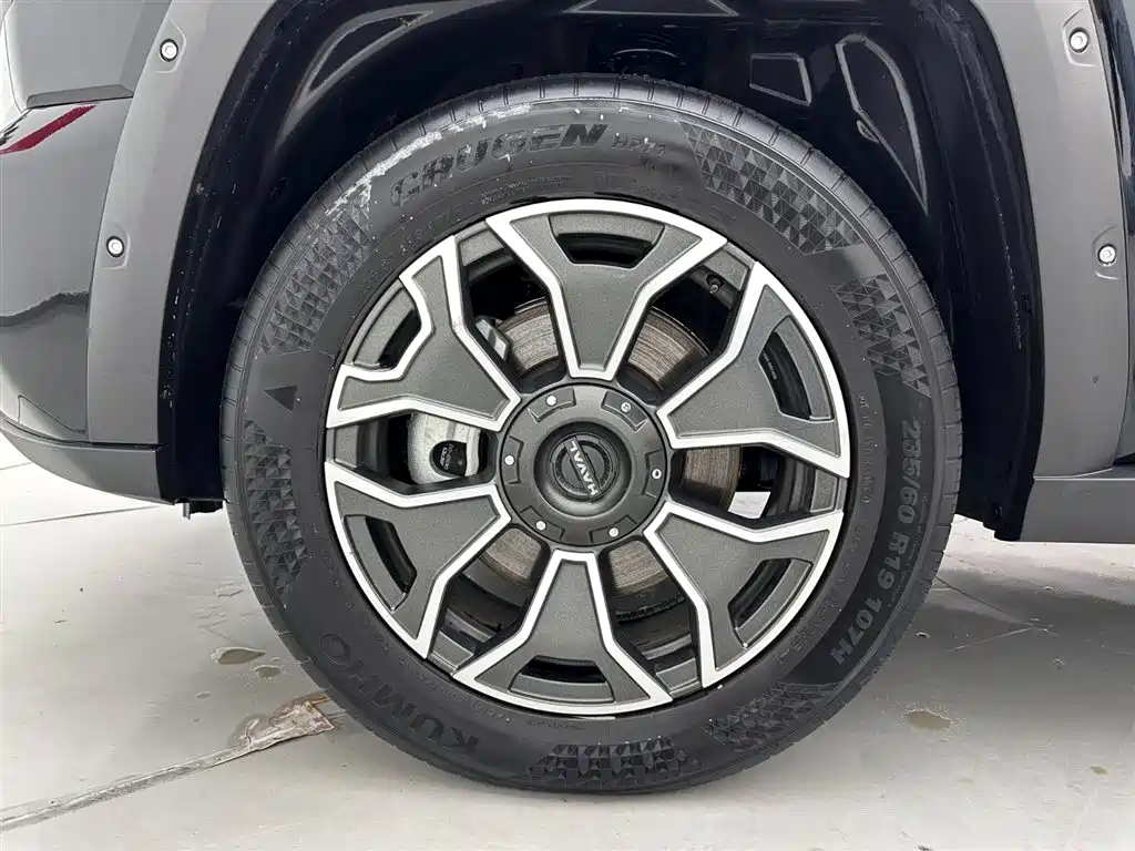 Haval Big Dog PLUS 2023 DHT-PHEV 105km Chao Dian Edition Plus