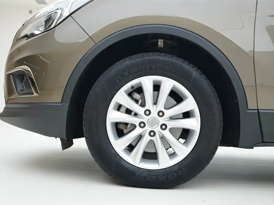 Avenir Plus 2016 28T 4WD Luxury Edition