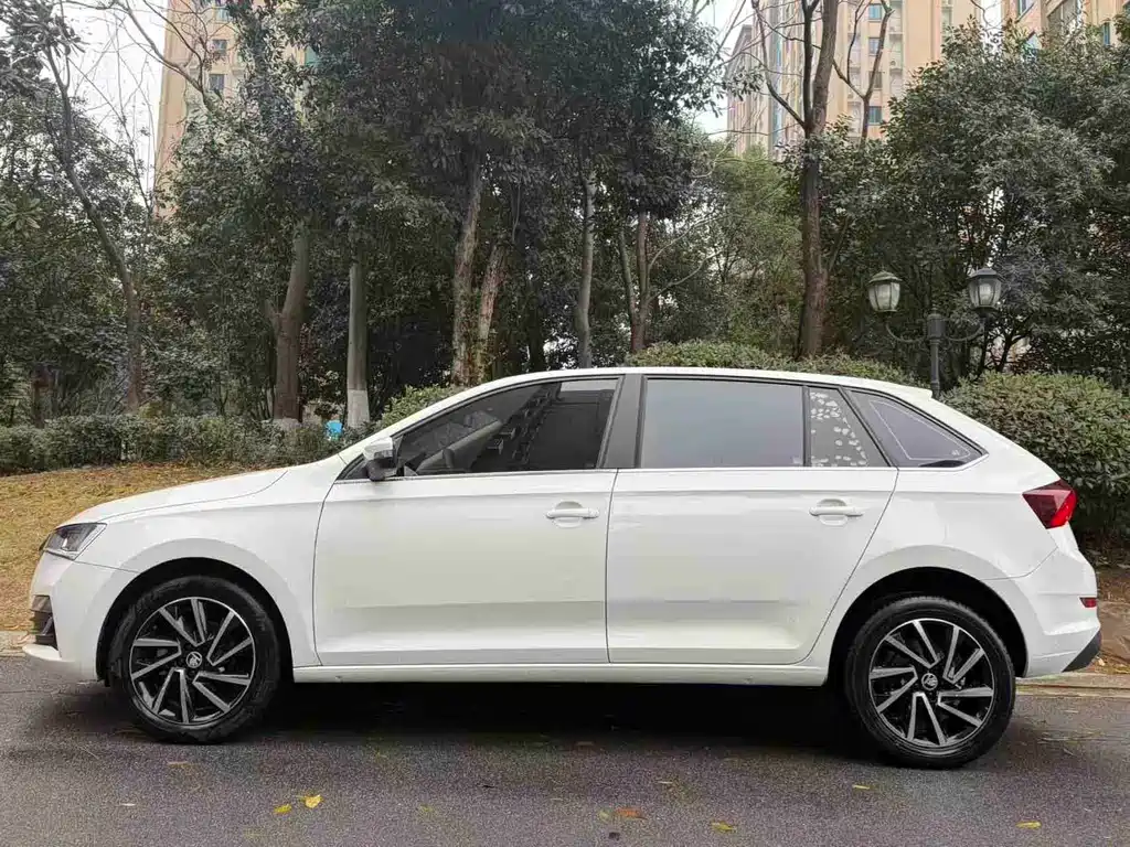 Skoda Rapid Spaceback 2020 1.5L Automatic Comfort Edition
