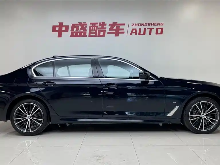 BMW 5 Series 2023 530Li Leading Edition M Sport Package