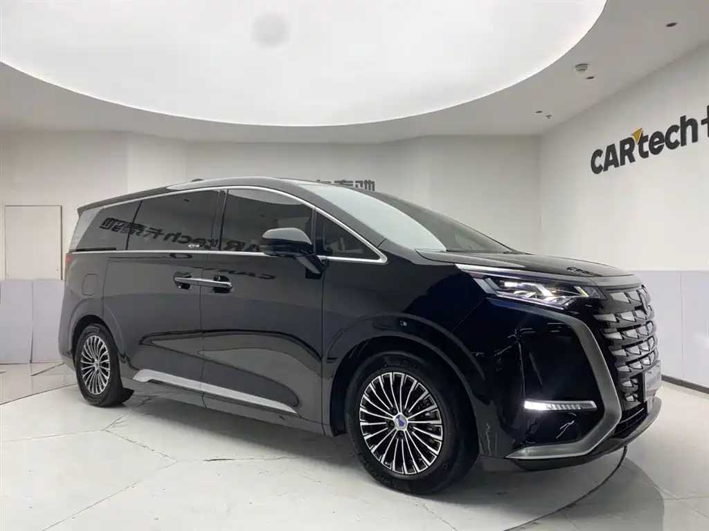 Denza D9 2022 DM-i 970 AWD Zunrong Edition