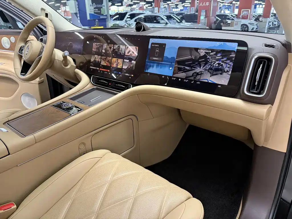 AITO M9 2025 EREV Ultra Edition 52kWh 6-Seater with 192-Line LiDAR