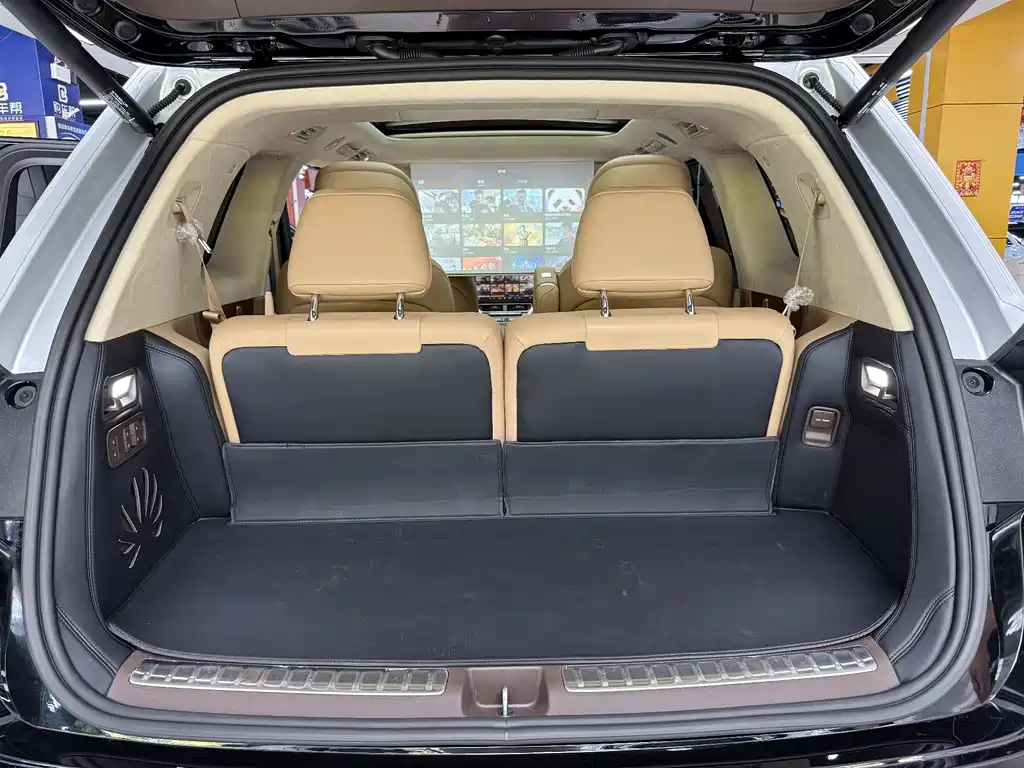 AITO M9 2025 EREV Ultra Edition 52kWh 6-Seater with 192-Line LiDAR