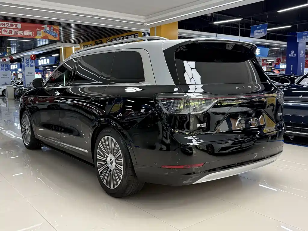AITO M9 2025 EREV Ultra Edition 52kWh 6-Seater with 192-Line LiDAR