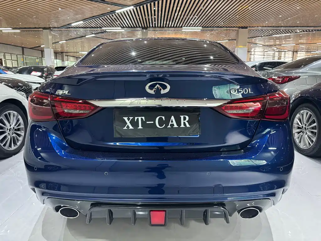 Infiniti Q50L 2018 2.0T Jinxiang Edition China V